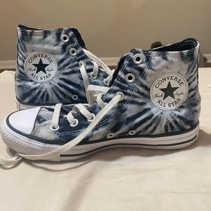tie dye black converse
